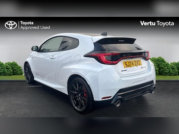 Used Toyota Yaris 2024 for sale - 77023959: Photo