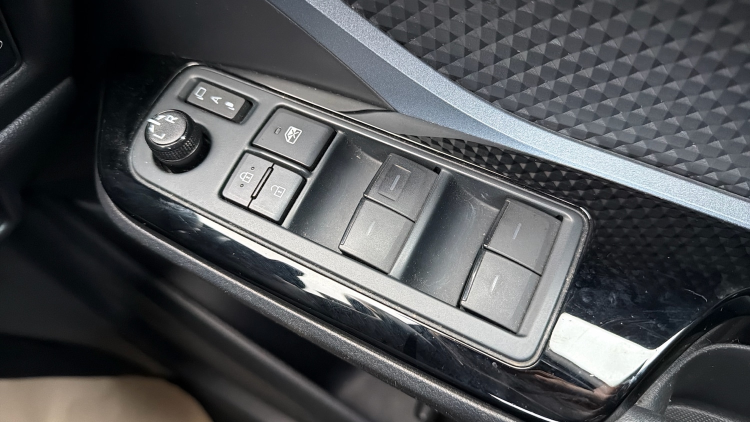 Used Toyota C-HR 2021 for sale - 78121784: Photo 29