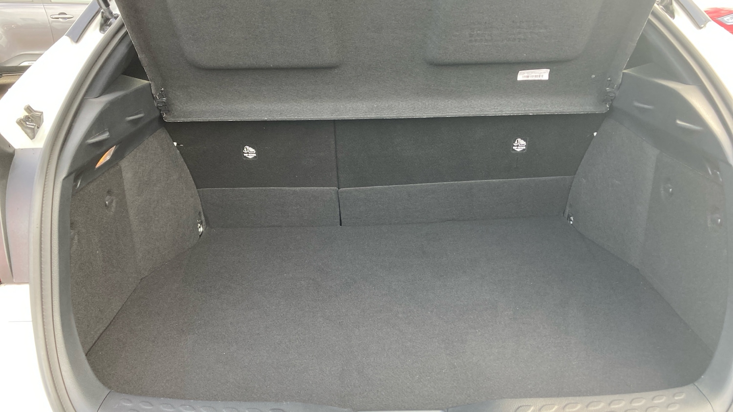 Used Toyota C-HR 2023 for sale - 78198712: Photo 13