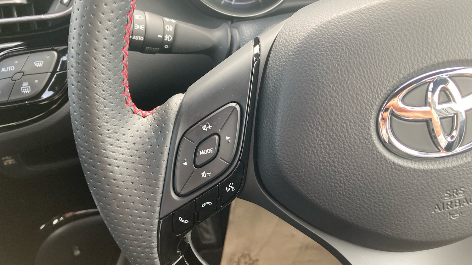 Used Toyota C-HR 2023 for sale - 78198712: Photo 36