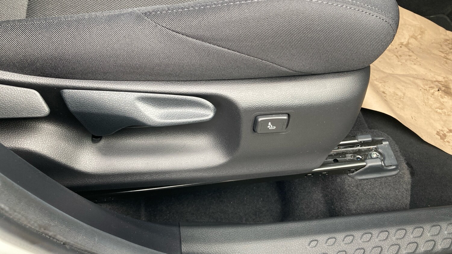 Used Toyota C-HR 2023 for sale - 78198712: Photo 47