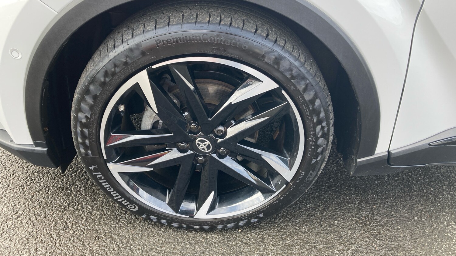 Used Toyota C-HR 2023 for sale - 78198712: Photo 48