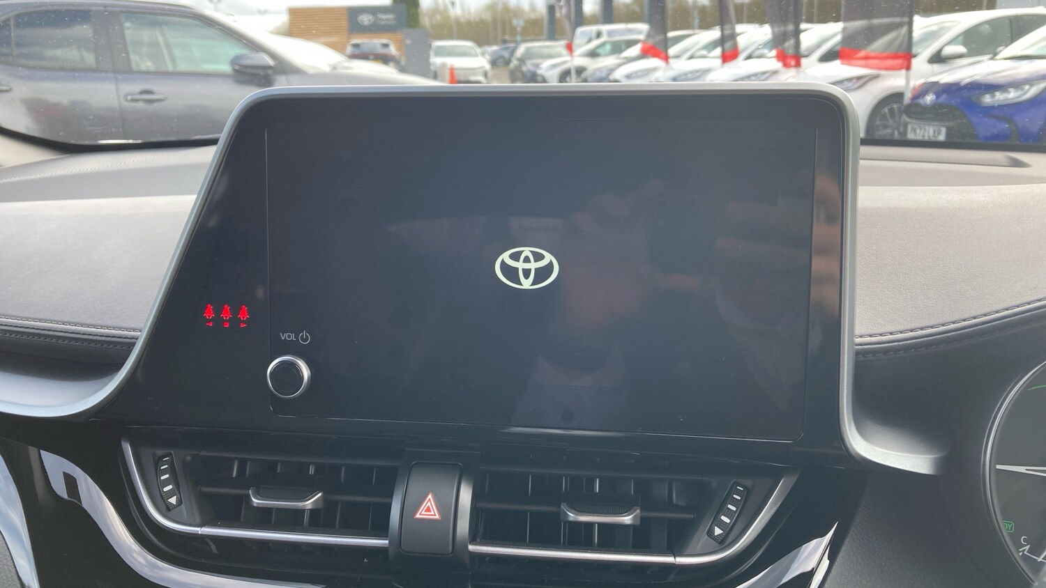 Used Toyota C-HR 2023 for sale - 78198712: Photo 9