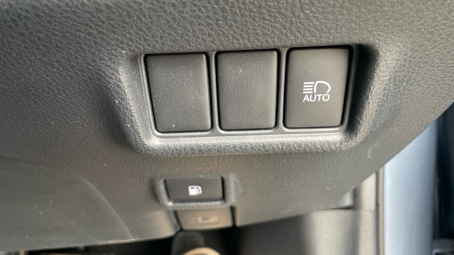 Used Toyota C-HR 2022 for sale - 78179461: Photo 42