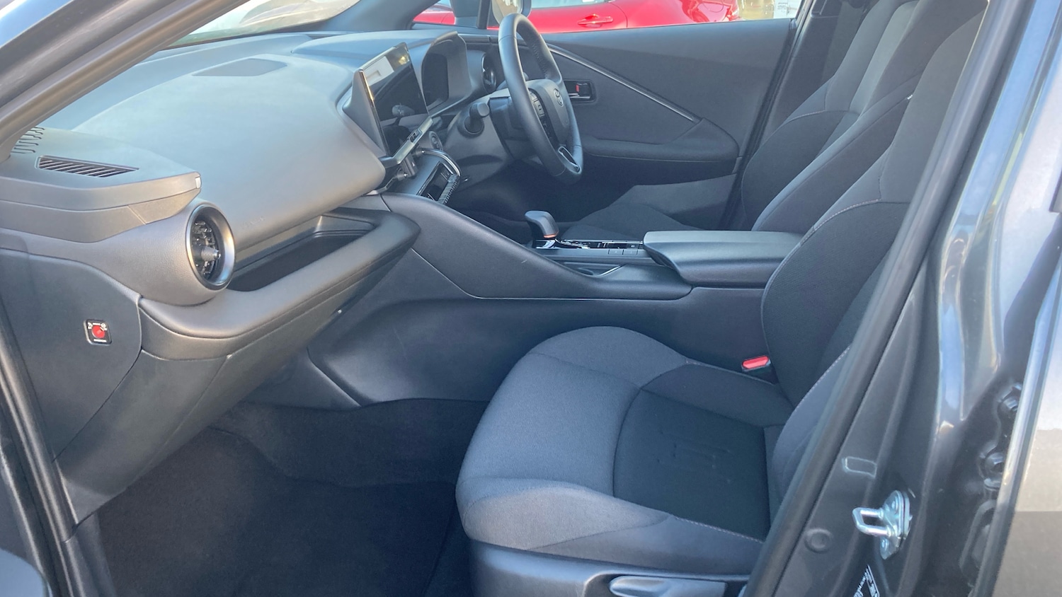 Used Toyota C-HR 2024 for sale - 76477807: Photo 10