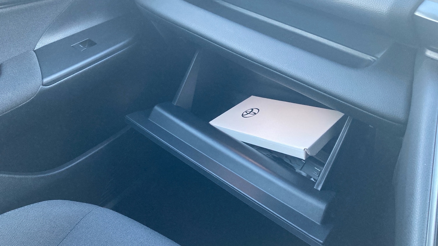 Used Toyota C-HR 2024 for sale - 76477807: Photo 31