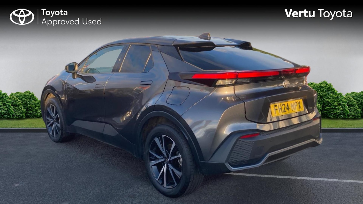 Used Toyota C-HR 2024 for sale - 76477807: Photo 4