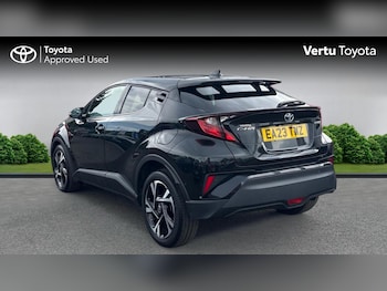 Used Toyota C-HR 2023 for sale - 79467804: Photo
