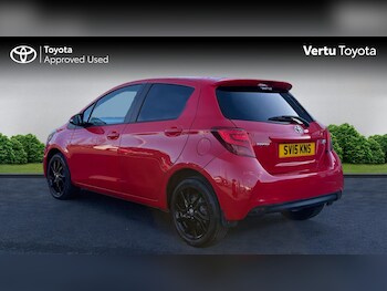 Used Toyota Yaris 2015 for sale - 78180172: Photo