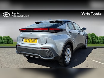 Used Toyota C-HR 2024 for sale - 78870450: Photo
