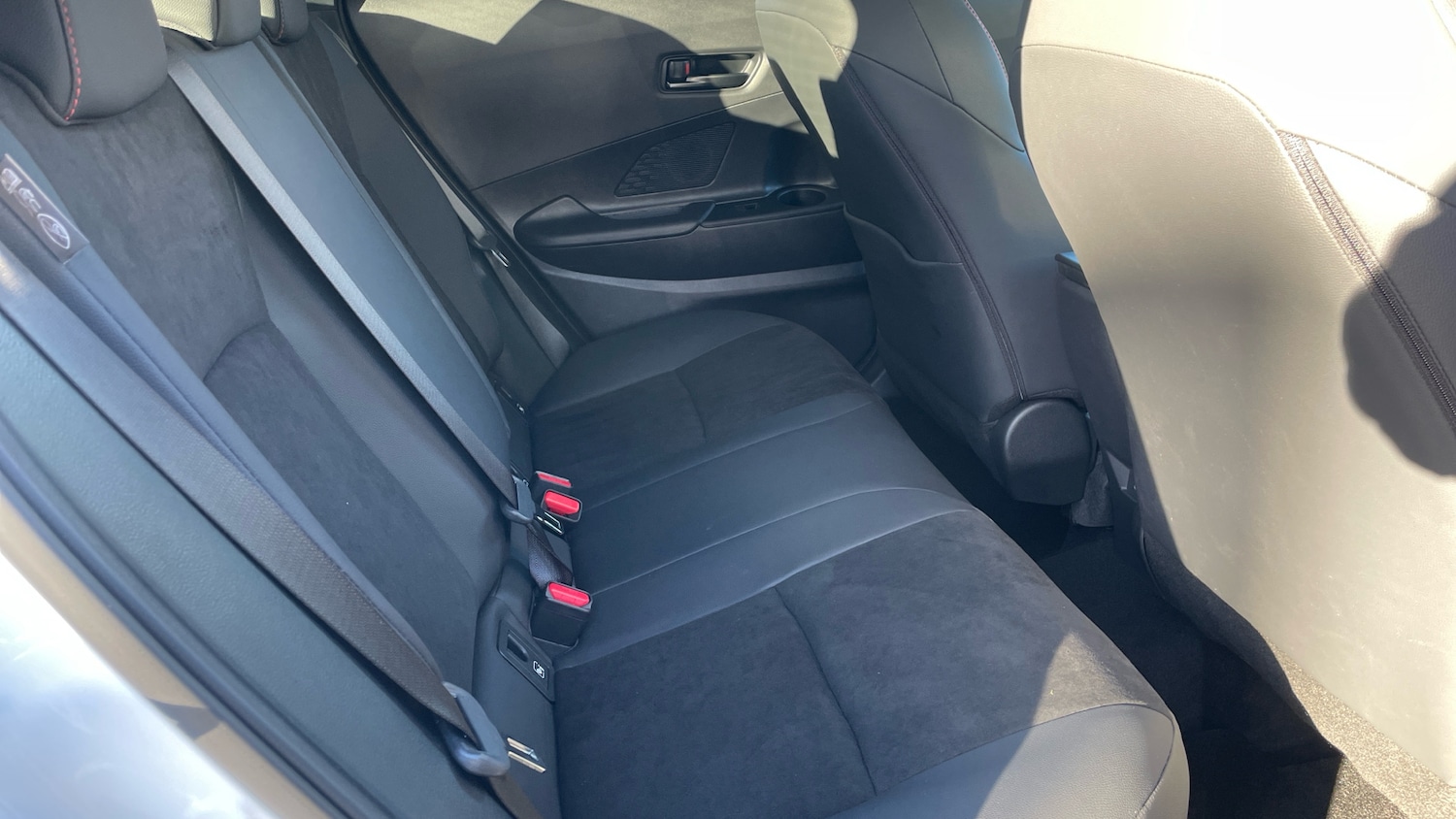 Used Toyota C-HR 2025 for sale - 76637272: Photo 12