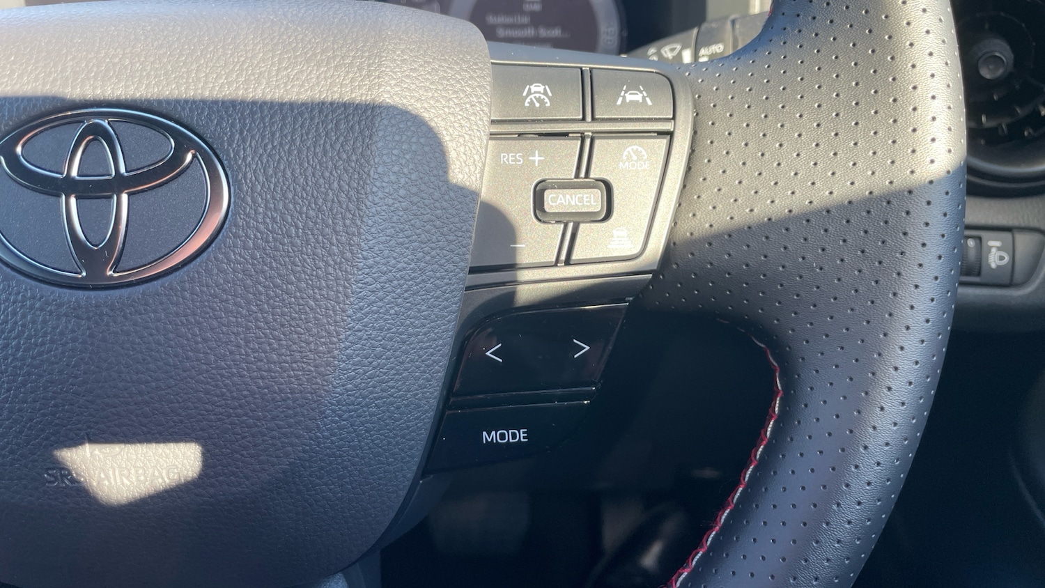 Used Toyota C-HR 2025 for sale - 76637272: Photo 38