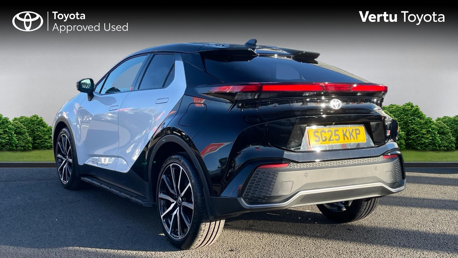 Used Toyota C-HR 2025 for sale - 76637272: Photo 4