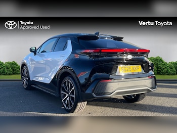 Used Toyota C-HR 2025 for sale - 76637272: Photo