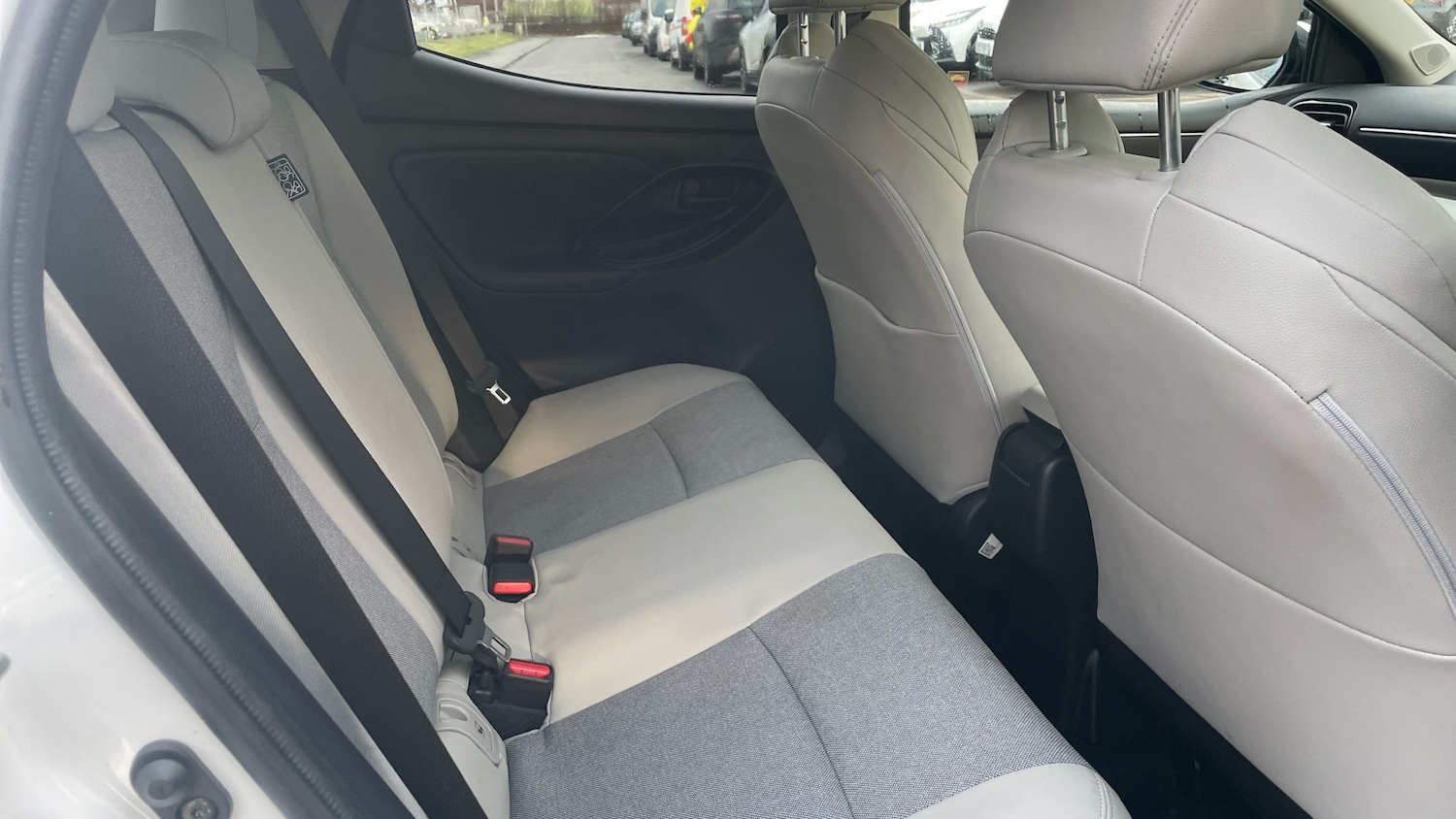 Used Toyota Yaris 2022 for sale - 77207361: Photo 12