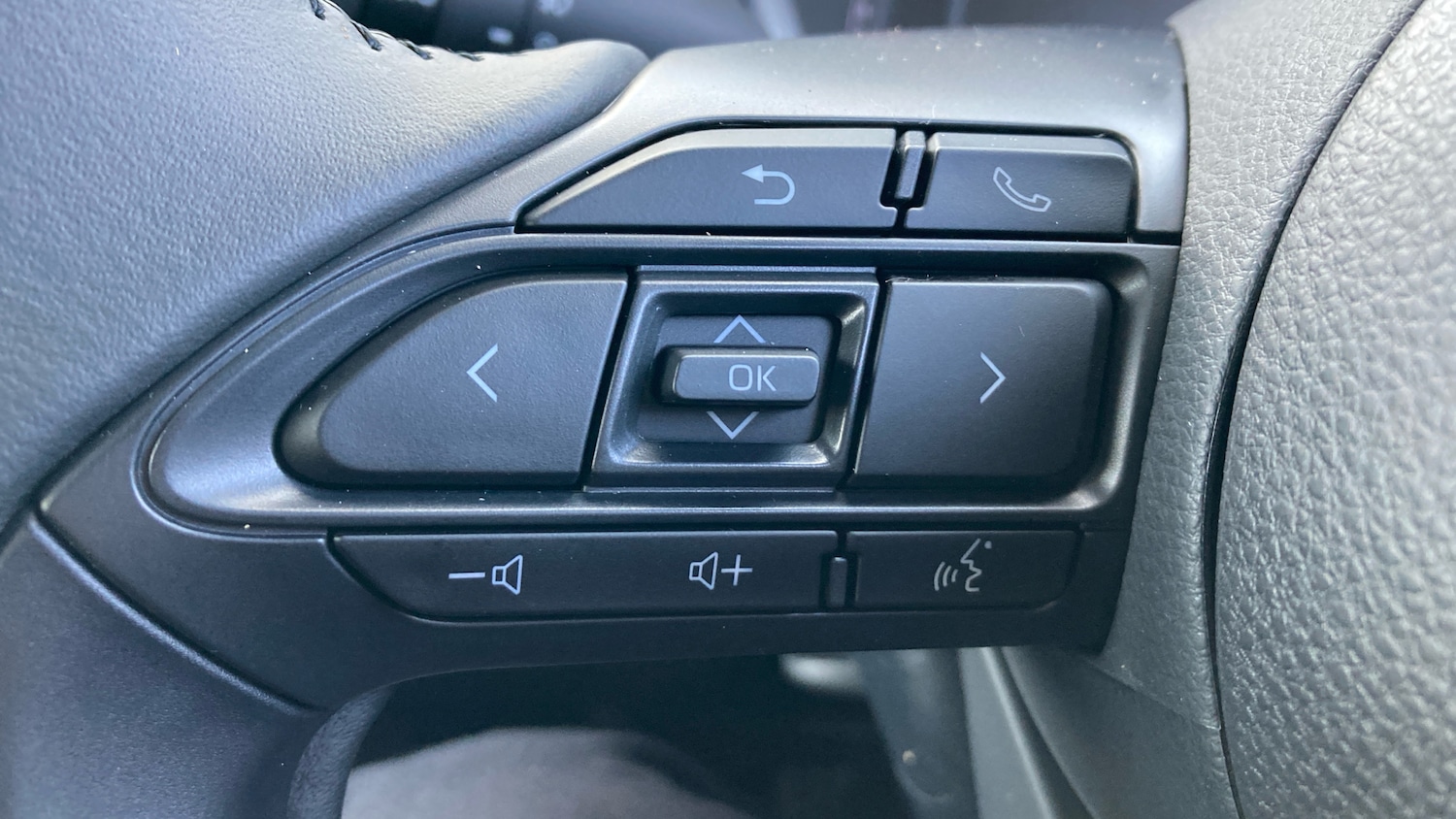 Used Toyota Aygo X 2025 for sale - 77207333: Photo 37