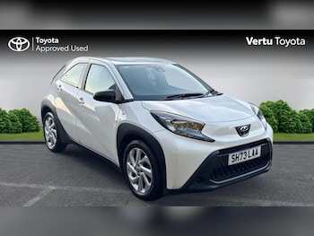 2023 (73) - 1.0 VVT-i Pure 5dr Petrol Hatchback