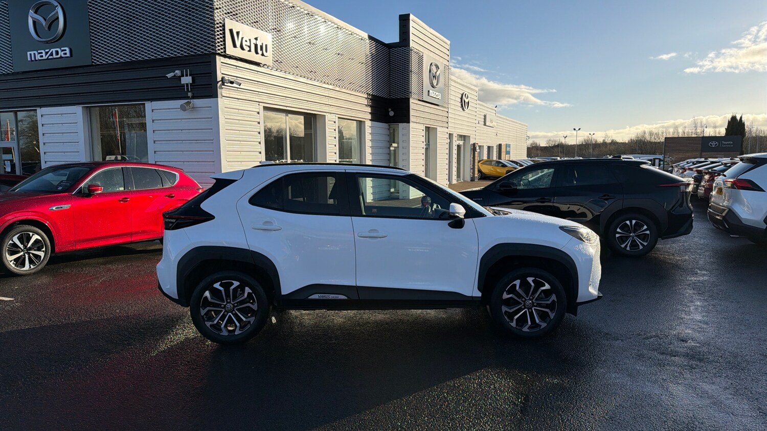 Used Toyota Yaris Cross 2024 for sale - 77148320: Photo 16