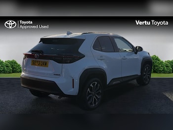 Used Toyota Yaris Cross 2024 for sale - 77148320: Photo