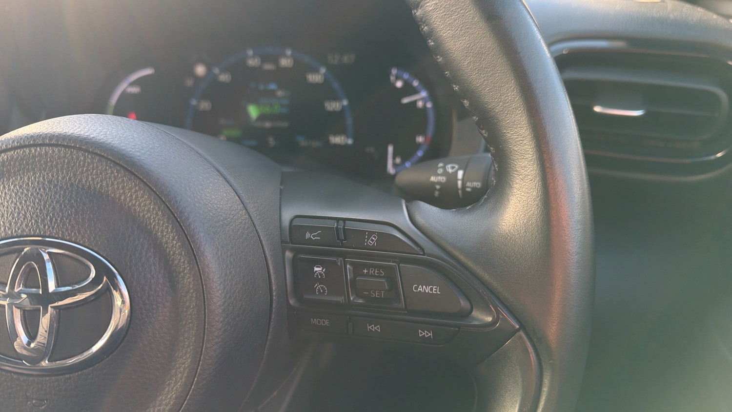 Used Toyota Yaris Cross 2024 for sale - 77148320: Photo 35