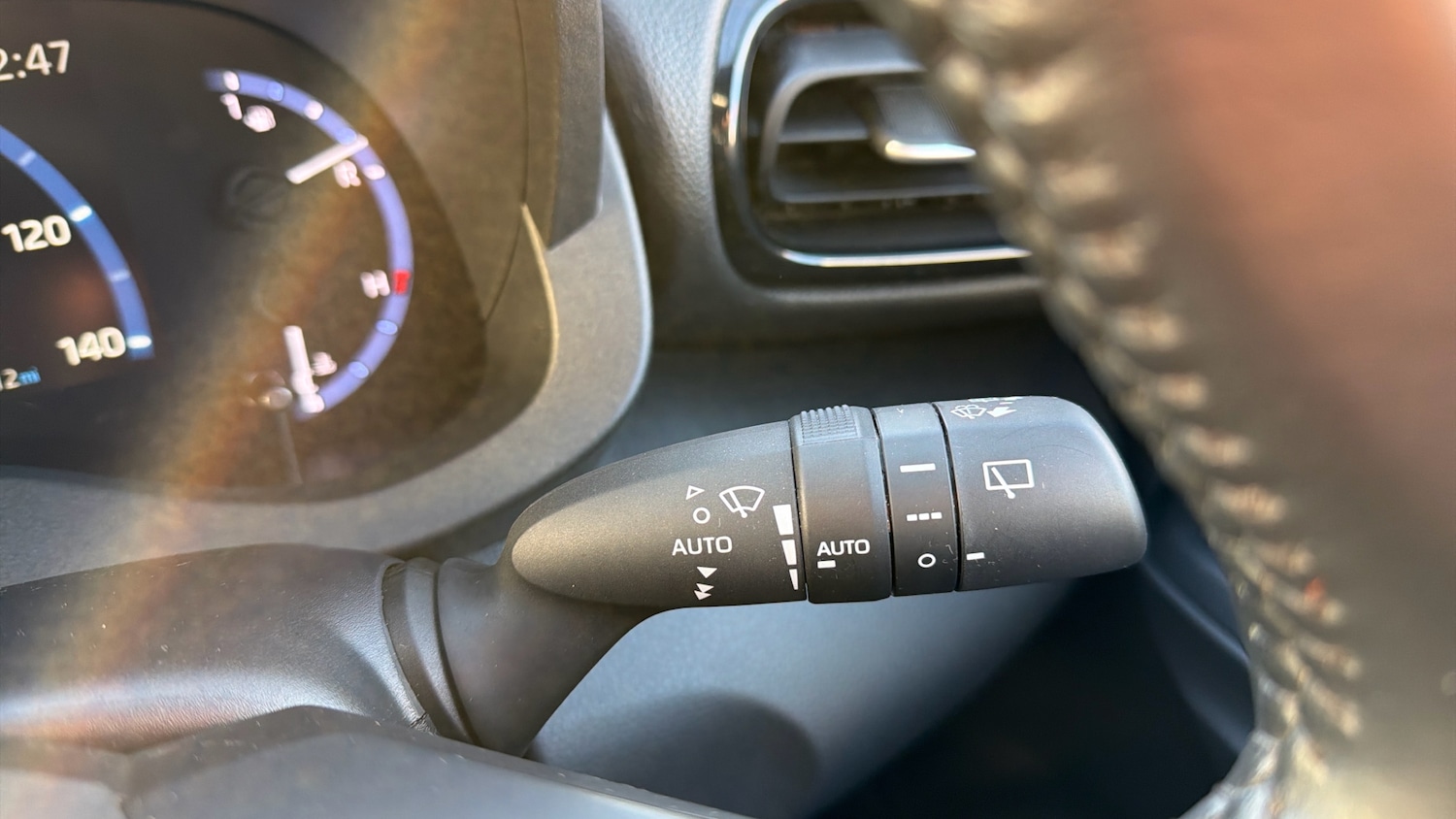 Used Toyota Yaris Cross 2024 for sale - 77148320: Photo 36