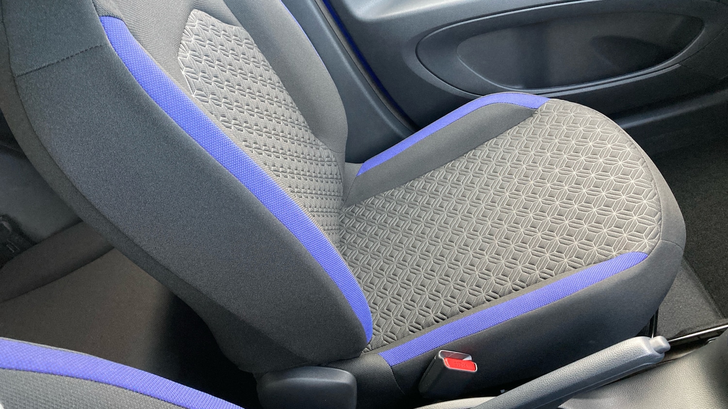 Used Toyota Aygo X 2025 for sale - 76796767: Photo 36