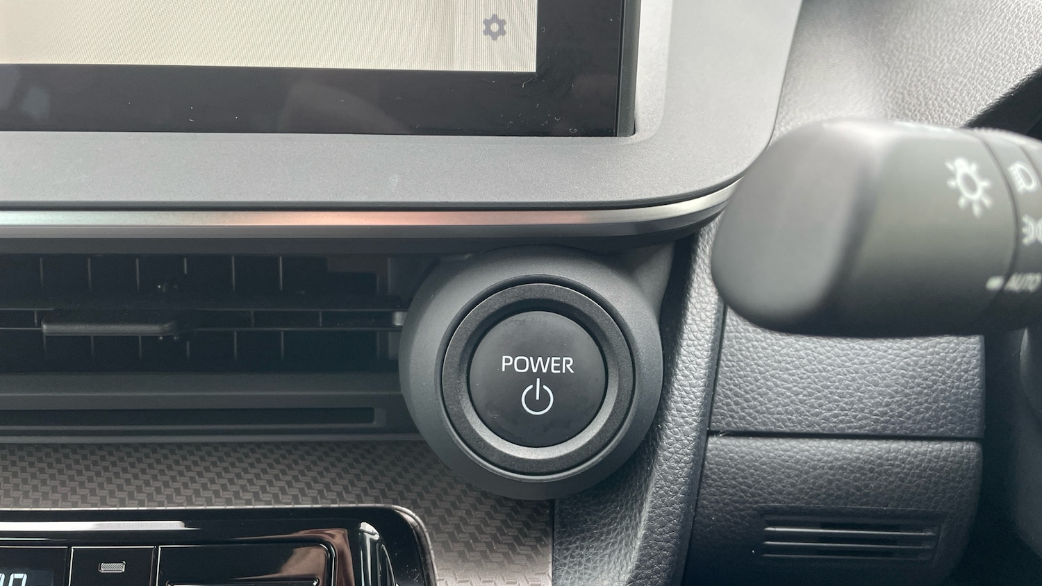 Used Toyota Prius 2025 for sale - 76817444: Photo 32