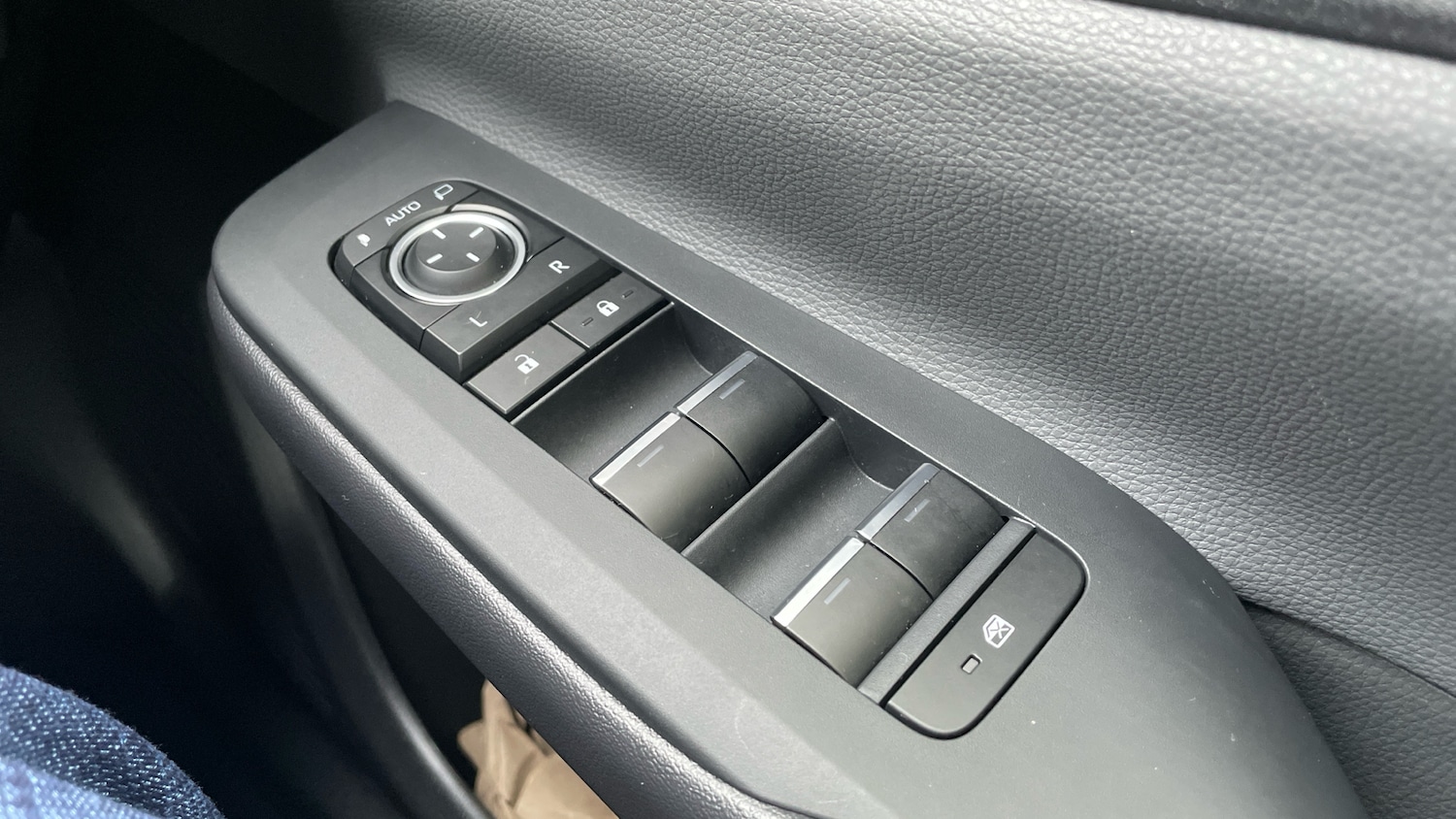 Used Toyota Prius 2025 for sale - 76817444: Photo 45