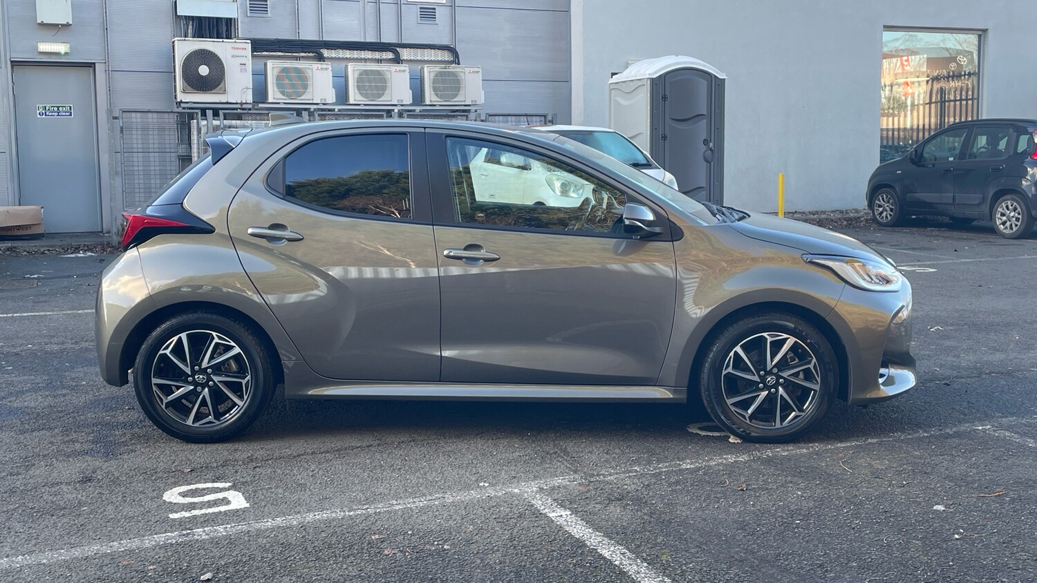 Used Toyota Yaris 2023 for sale - 77062044: Photo 16