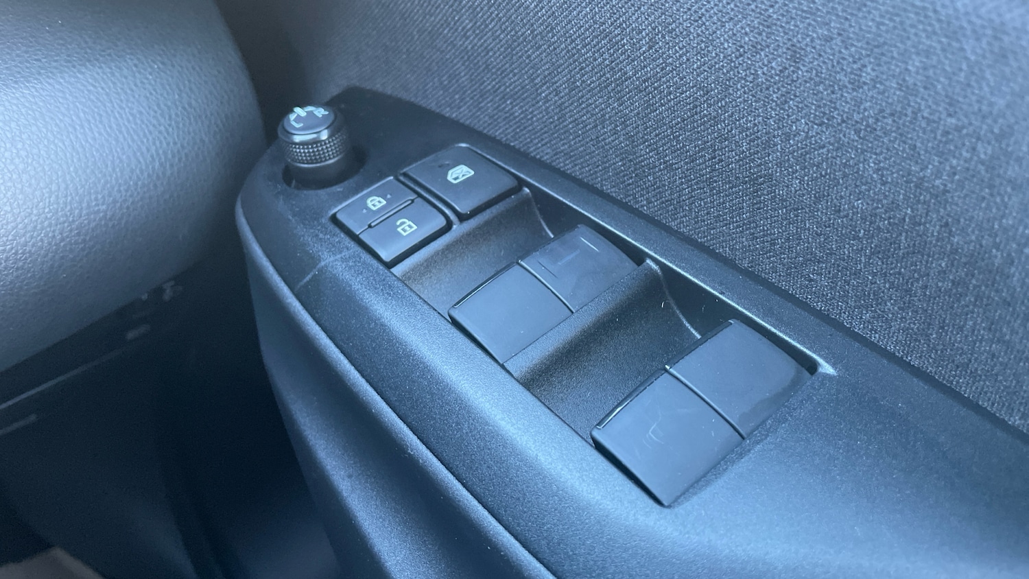 Used Toyota Yaris 2023 for sale - 77062044: Photo 40