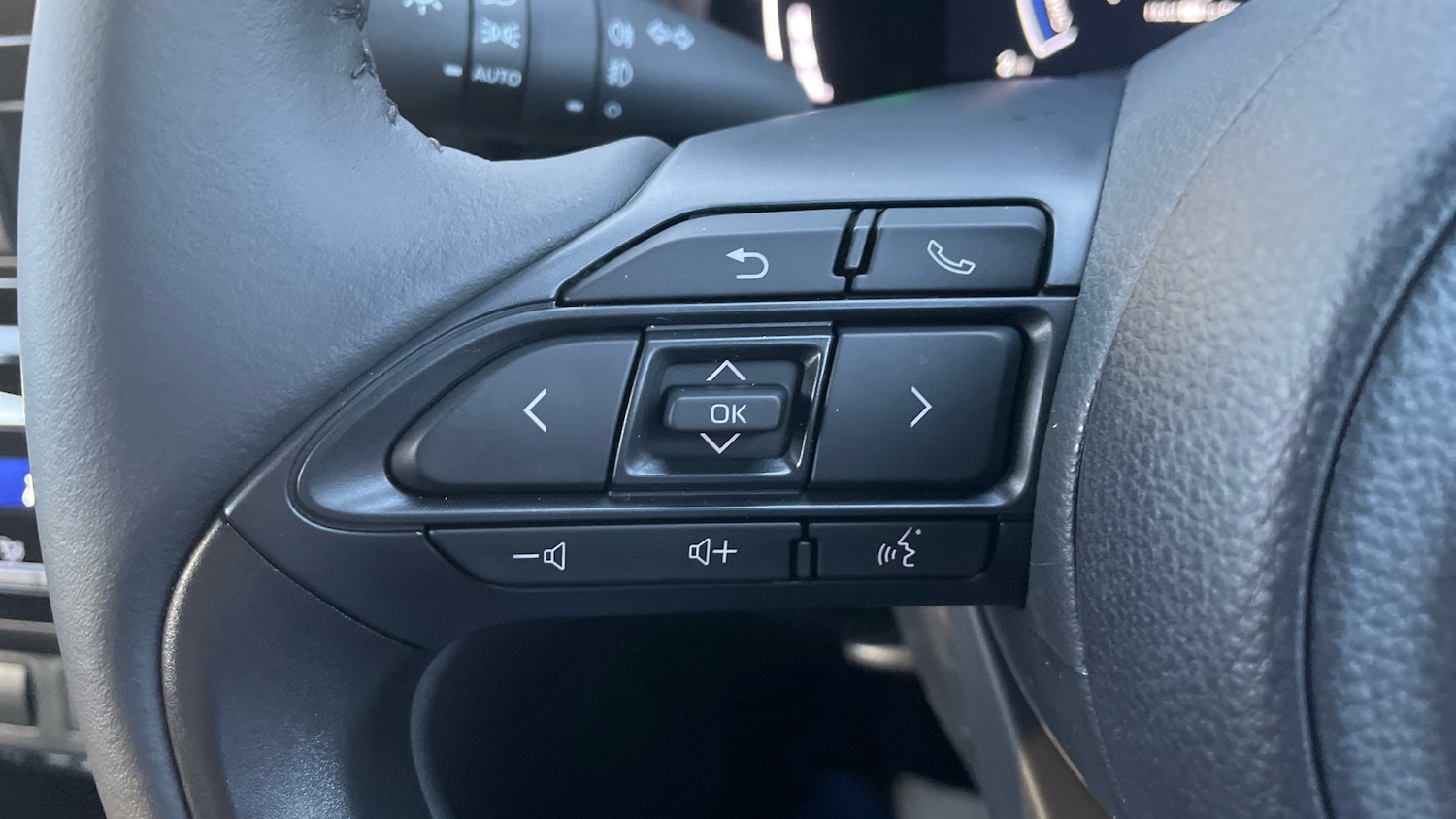 Used Toyota Yaris Cross 2025 for sale - 77136823: Photo 37