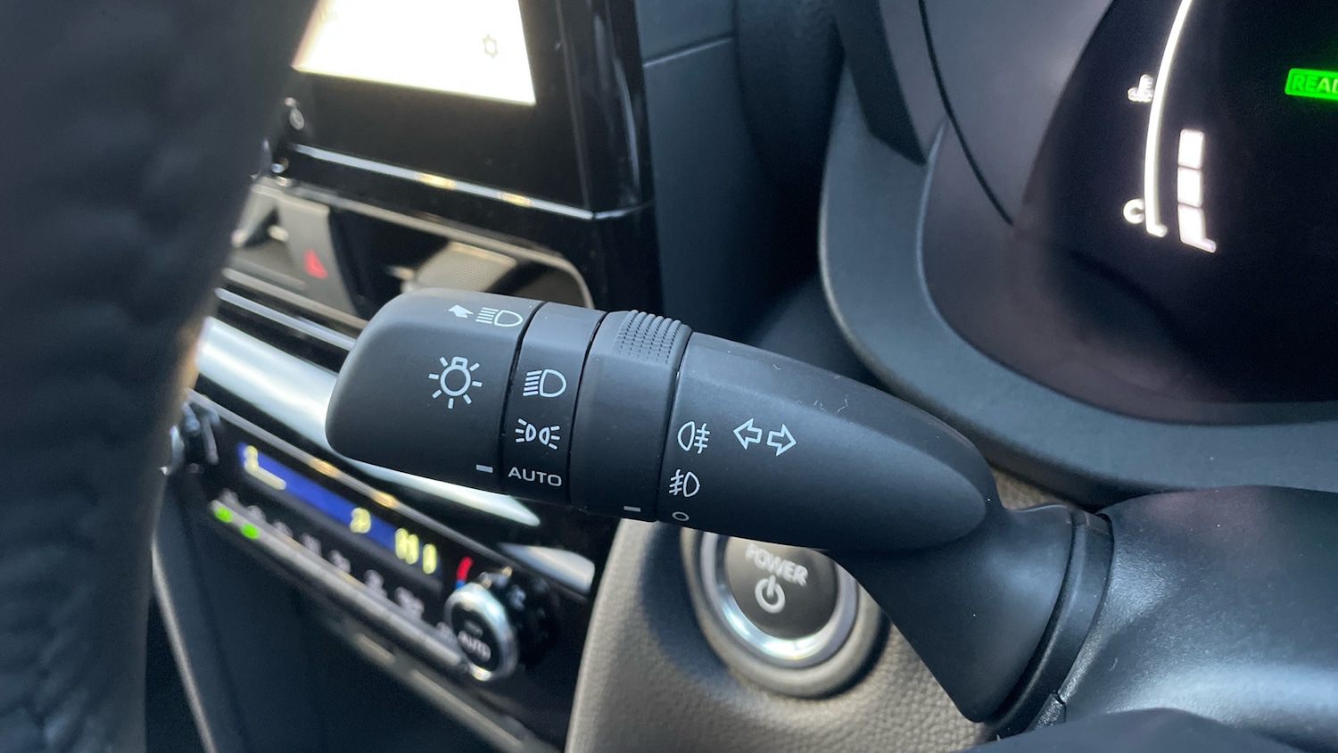 Used Toyota Yaris Cross 2025 for sale - 77136823: Photo 40