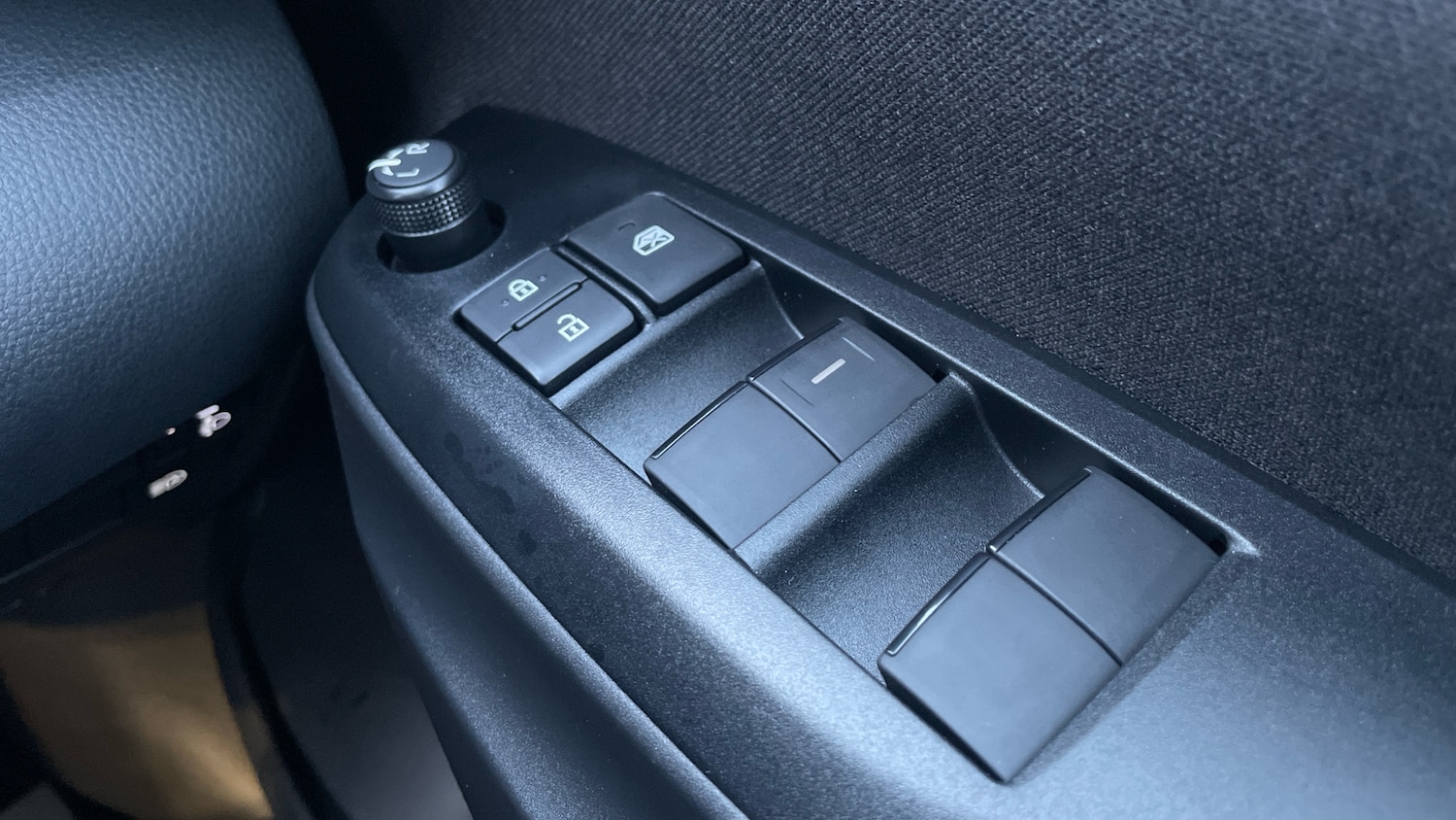 Used Toyota Yaris Cross 2025 for sale - 77136823: Photo 41