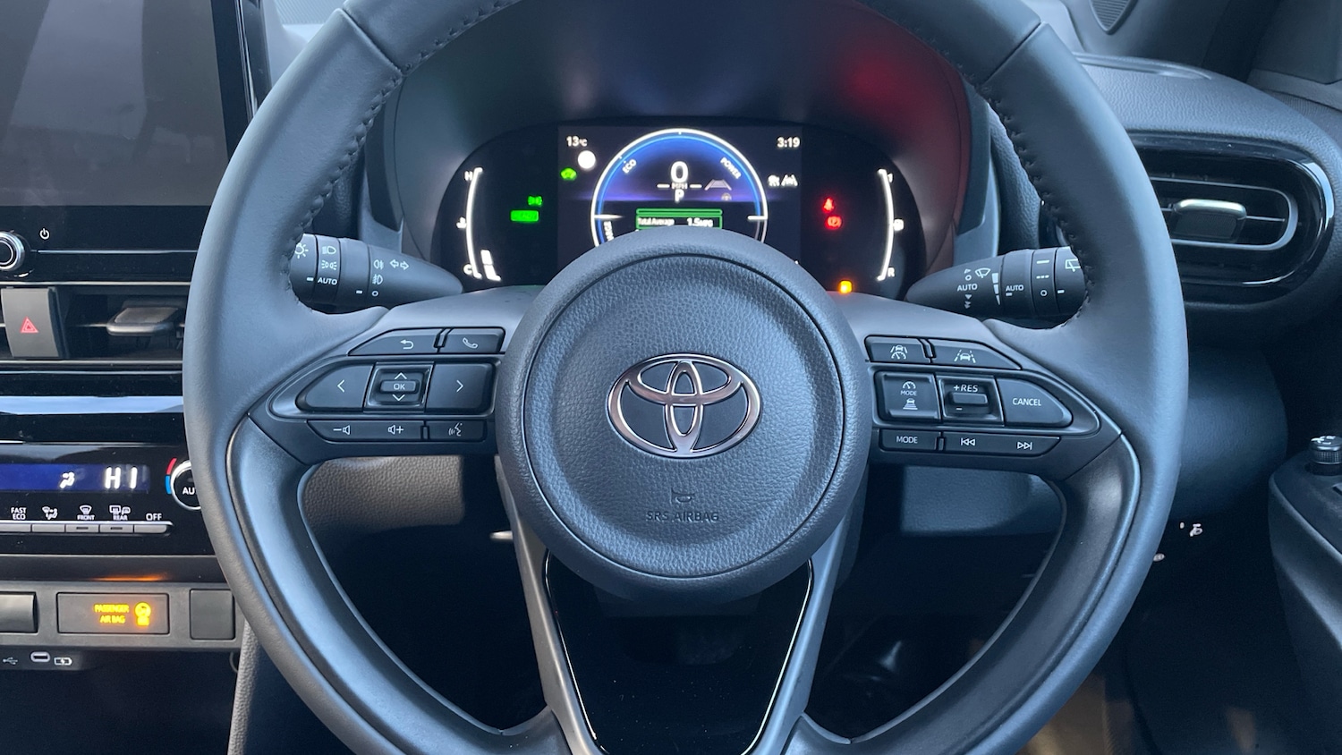 Used Toyota Yaris Cross 2025 for sale - 77136823: Photo 8