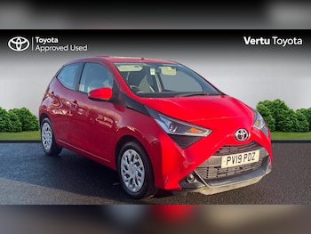 2019 (19) - 1.0 VVT-i X-Play 5dr x-shift Petrol Hatchback