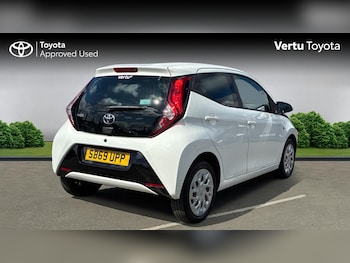 Used Toyota AYGO 2020 for sale - 79352909: Photo
