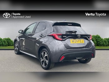 Used Toyota Yaris 2024 for sale - 75700186: Photo
