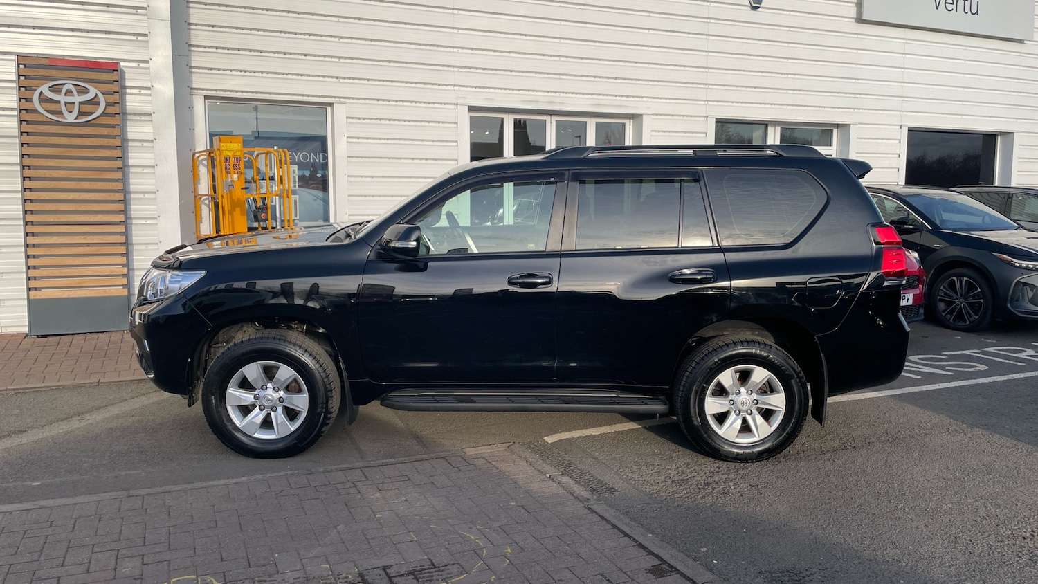 Used Toyota Land Cruiser 2023 for sale - 78067363: Photo 17