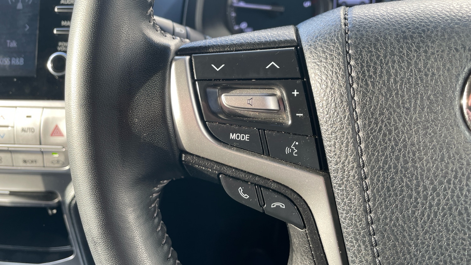 Used Toyota Land Cruiser 2023 for sale - 78067363: Photo 36