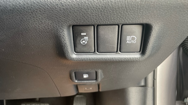 Used Toyota C-HR 2021 for sale - 76218684: Photo 44