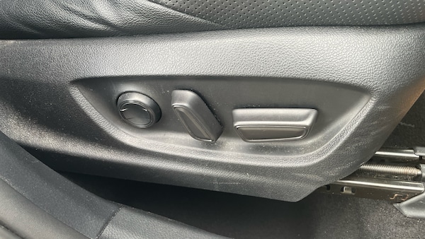 Used Toyota C-HR 2021 for sale - 76218684: Photo 46