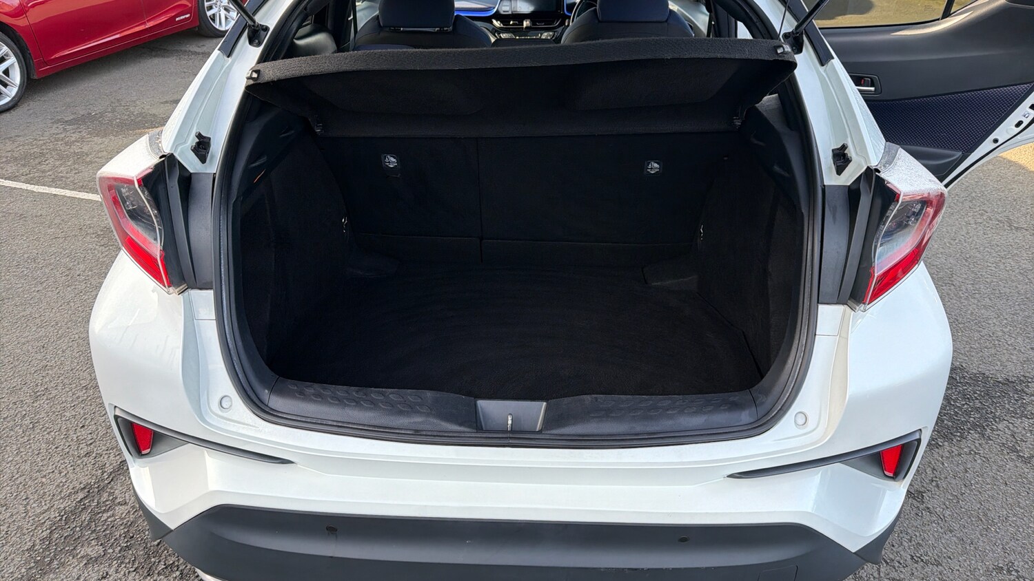 Used Toyota C-HR 2018 for sale - 77975742: Photo 14