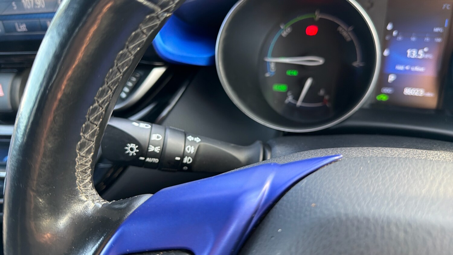 Used Toyota C-HR 2018 for sale - 77975742: Photo 38