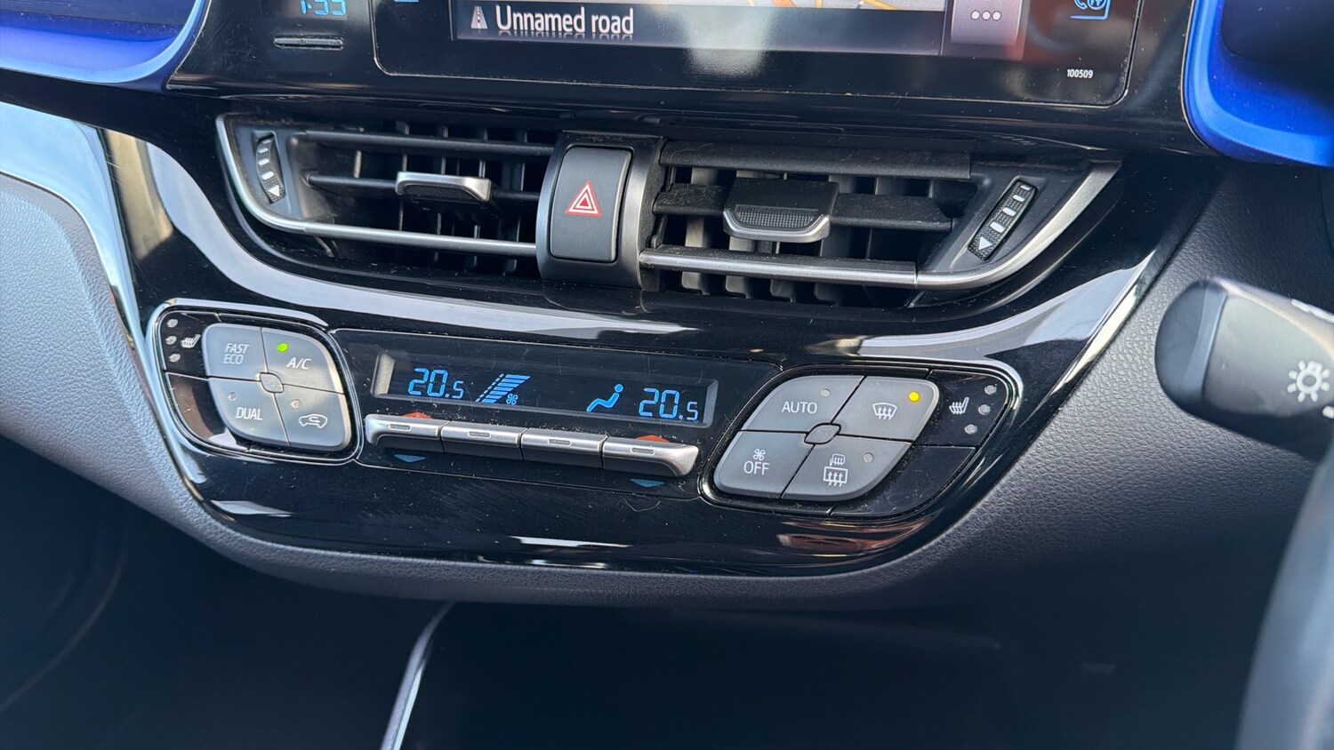 Used Toyota C-HR 2018 for sale - 77975742: Photo 48