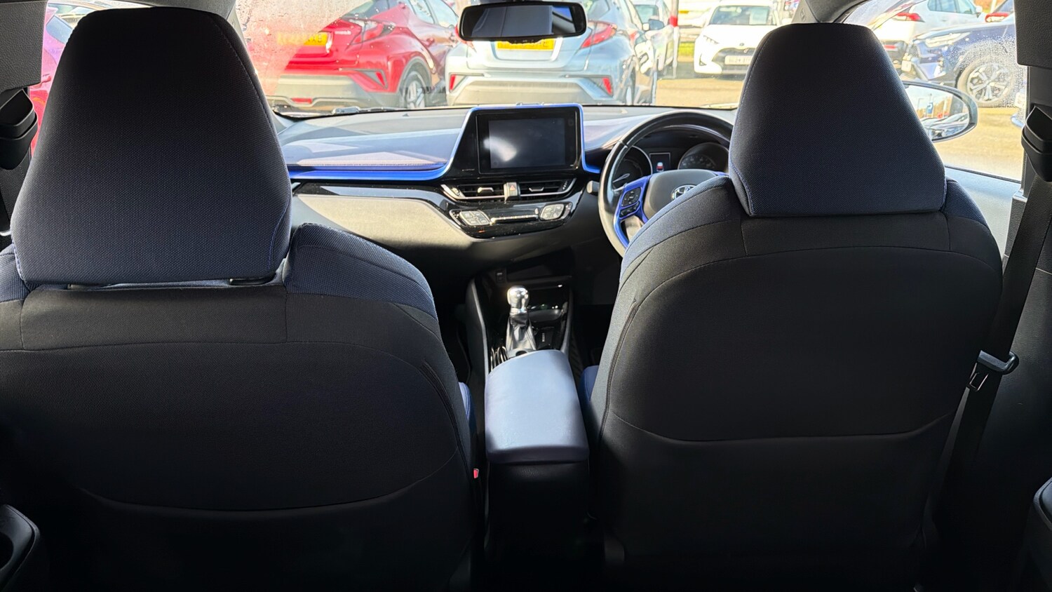 Used Toyota C-HR 2018 for sale - 77975742: Photo 5