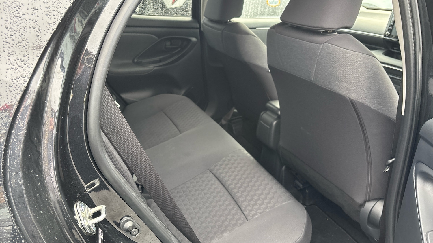Used Toyota Yaris 2022 for sale - 76275905: Photo 13