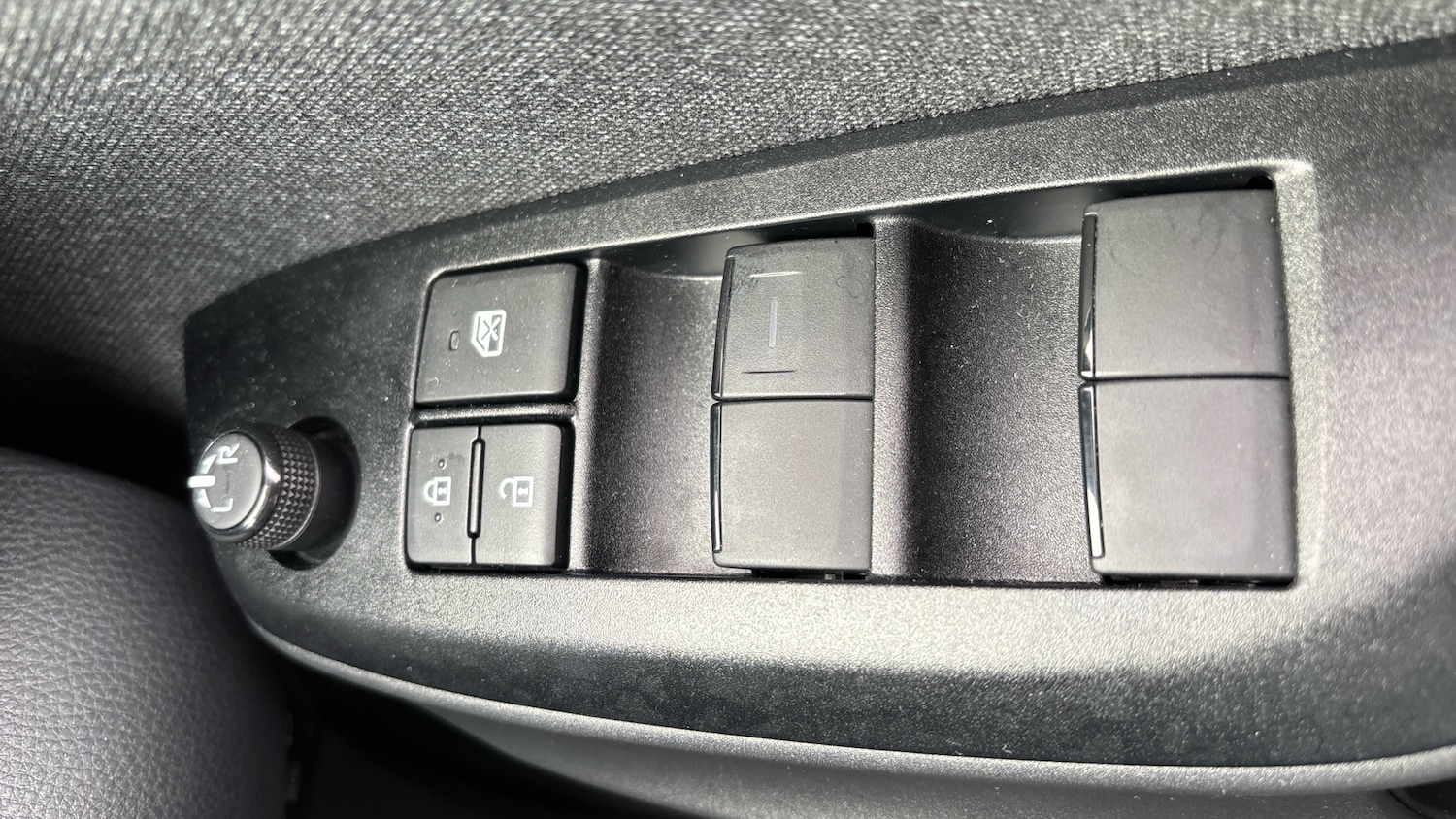 Used Toyota Yaris 2022 for sale - 76275905: Photo 24