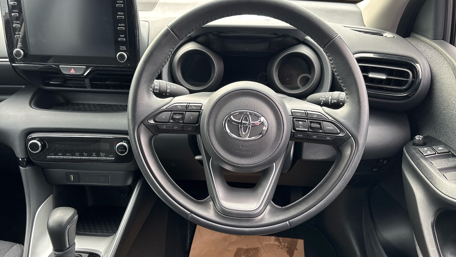 Used Toyota Yaris 2022 for sale - 76275905: Photo 8