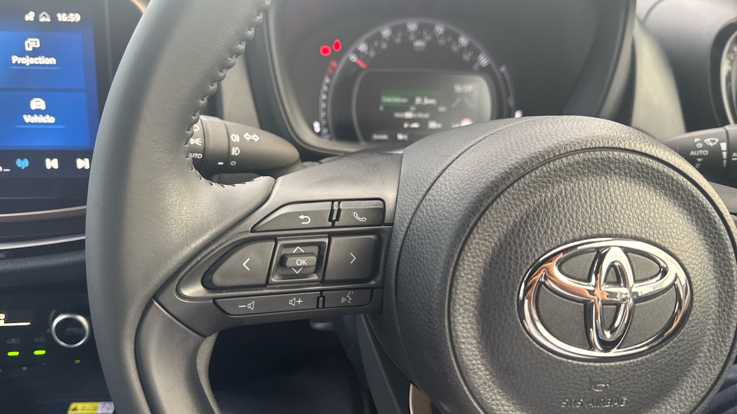 Used Toyota Aygo X 2023 for sale - 76275924: Photo 35