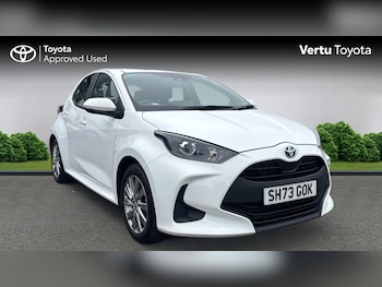 Used Toyota Yaris 2023 for sale - 79130525: Photo